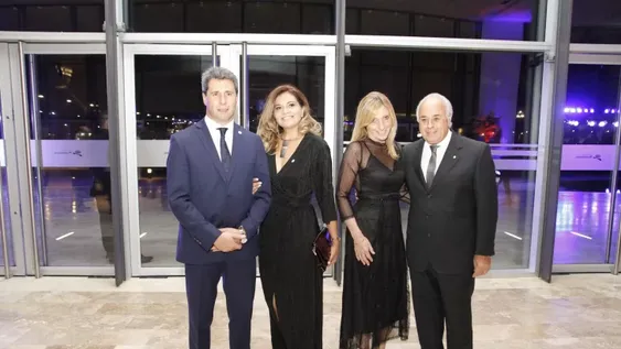 Mora Godoy desplegó su potencial tanguero en la gala patria del 25 de Mayo