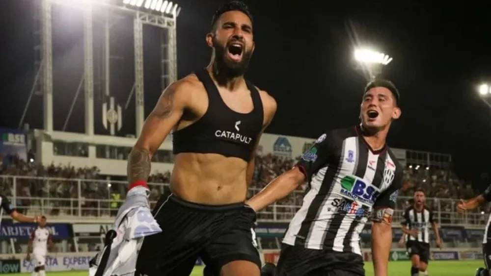 Central Córdoba venció a Colón y salió de la zona de descenso