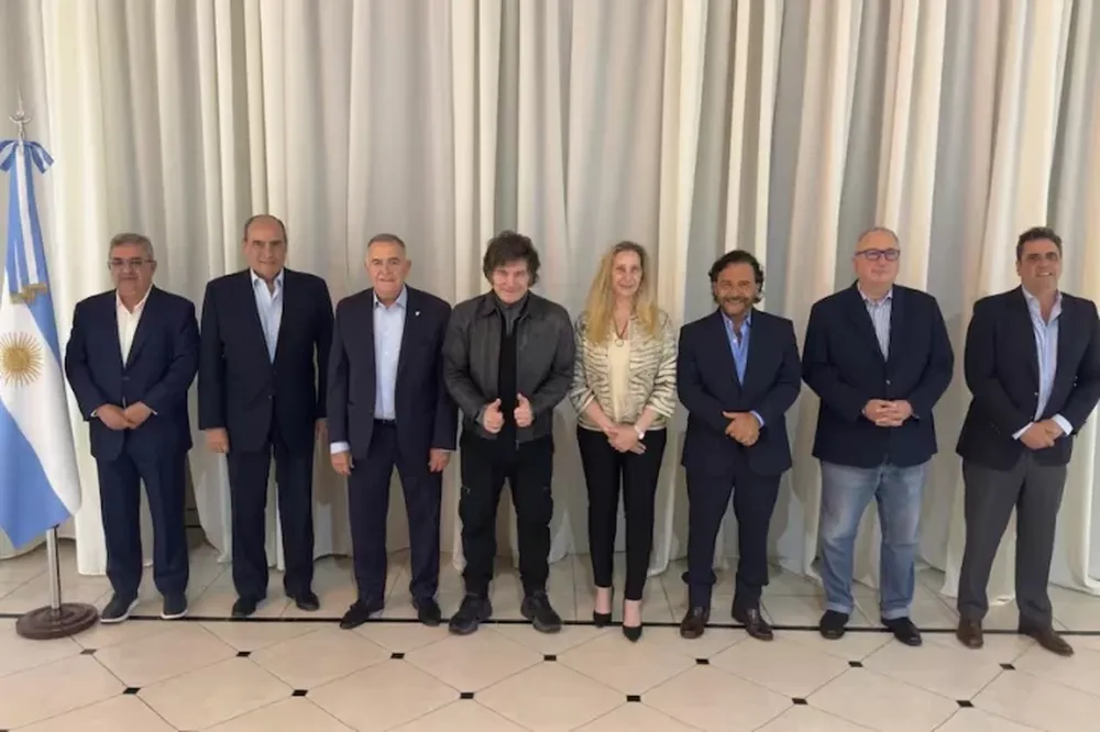 Tras la reunión con gobernadores, Milei se concentra en los posibles cambios de su Gabinete