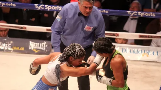 Yúdica tras el cuestionado triunfo: “Muchos valoran más el boxeo ofensivo que el defensivo”