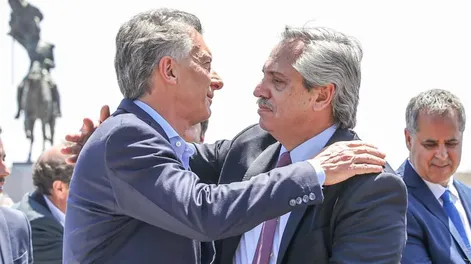 Alberto Fernández trató a Macri de “ladrón de guante blanco” y llegó la réplica: “Está fuera de sí”