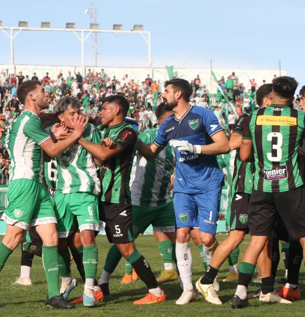 A estadio lleno, pero sin ese triunfo que todos esperaban