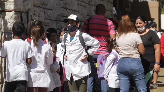 Todas las escuelas que tendrán una hora más de clases este año son de departamentos alejados