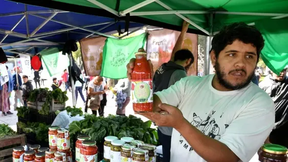 Vino, pasas y aceite de oliva, alcanzados por el dólar agro