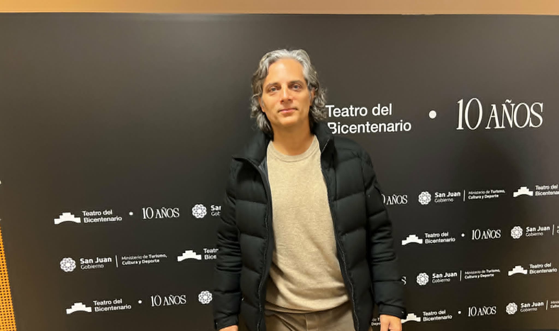 En el Teatro del Bicentenario, escenario de la exitosa obra La verdadera historia de Ricardo III, su protagonista, Joaquín Furriel, dialogó con la prensa local.&nbsp;