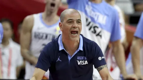 “Oveja” Hernández dejó de ser DT del seleccionado argentino de básquetbol