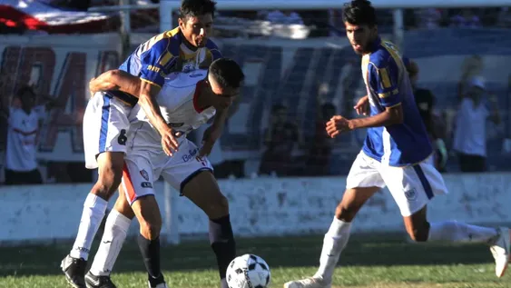 Goleada y clasificación para Peñarol