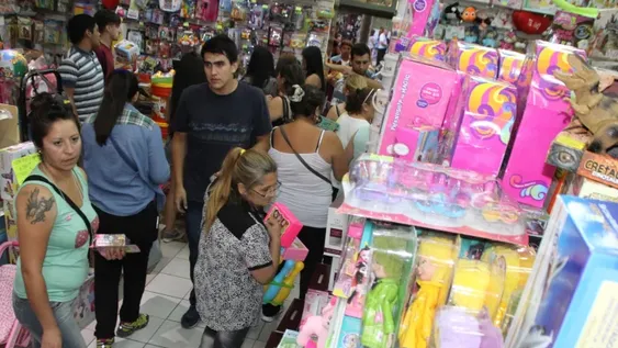 Promos, horarios y locales: lo que tenés que saber de la Noche de las Jugueterías en San Juan