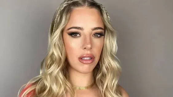 Nati Jota y una minifalda para el infarto