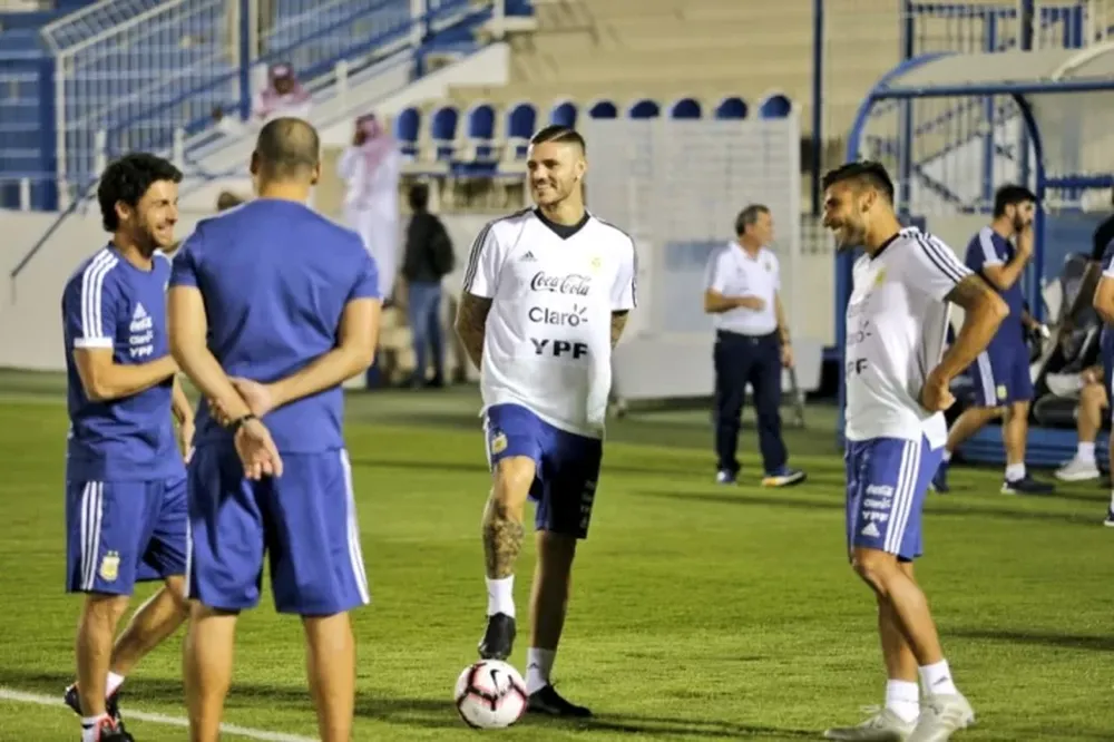 El DT Scaloni paró los probables equipos para enfrentar a Irak y a Brasil