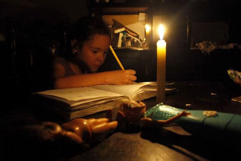 Venezuela: por la falta de energía, el sector público no trabajará miércoles, jueves y viernes