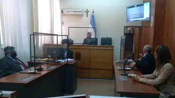 Castigado a 10 años por violar a un vendedor ambulante