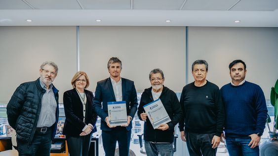 vicuna y la fundacion uocra se unen para capacitar en oficios y maquinaria vial en san juan