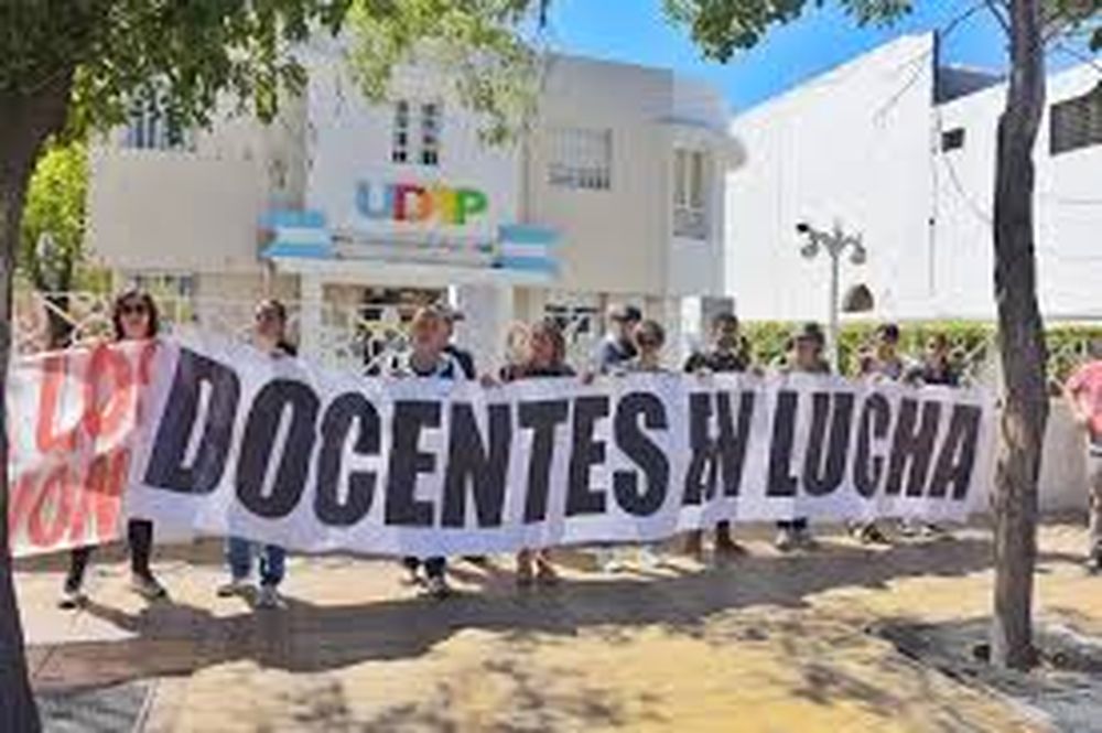 El paro sería el próximo martes 14 de octubre sin asistencia a los lugares de trabajo.