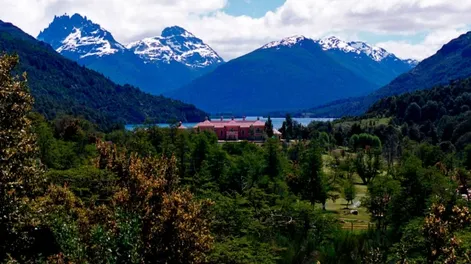 La causa del viaje de jueces, funcionarios y empresarios pasa a Comodoro Py