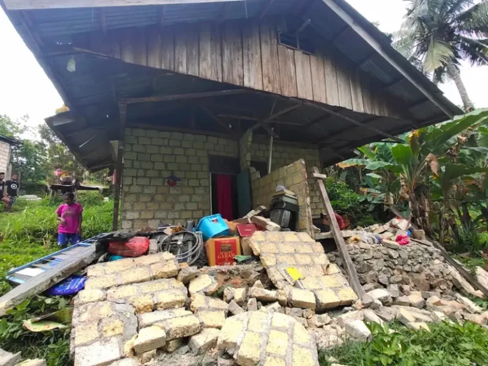 Al menos cuatro muertos tras un sismo de 5,1 en Indonesia