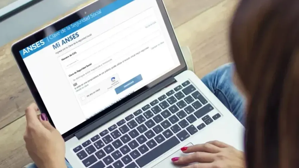 Las instituciones educativas tendrán plazo para validar y corregir información informada al sistema.
