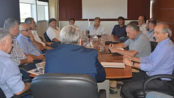 Se cae el acuerdo, pero el Gobierno analiza otras medidas para el viñatero