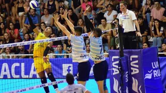 El bicampeón, cerca