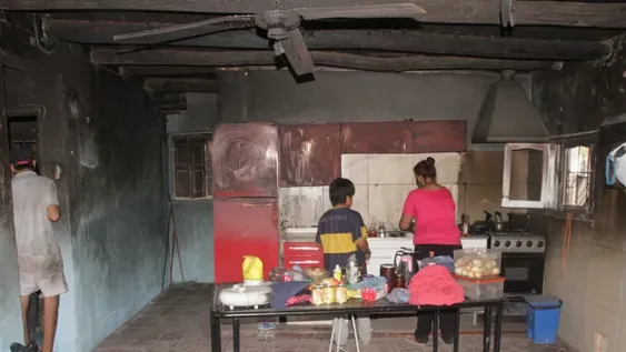 Grandes daños en una casa por un incendio