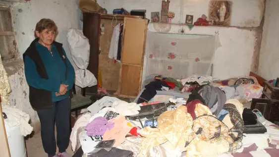 Pobre, enferma y en un rancho prestado la encañonaron y golpearon para robarle