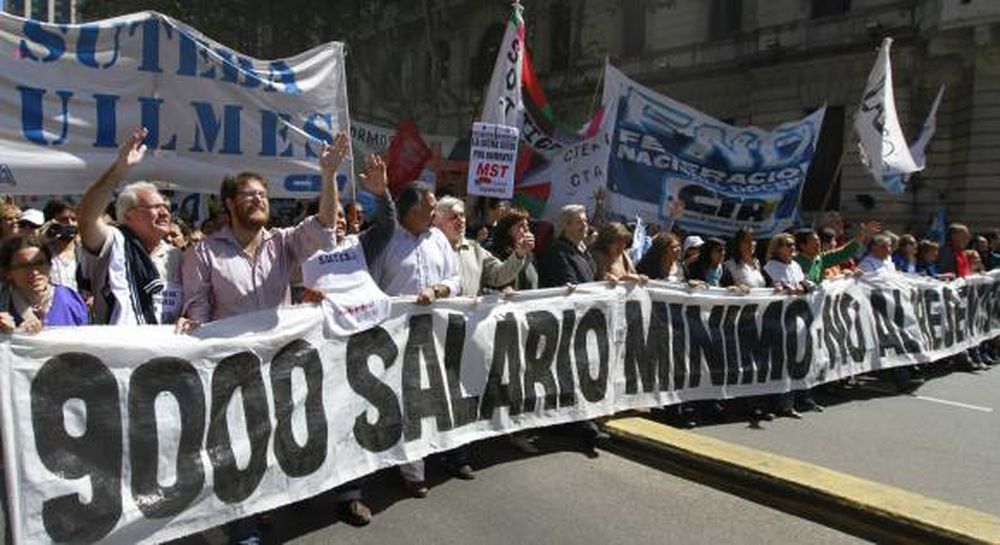 Scioli mete presión a  los docentes