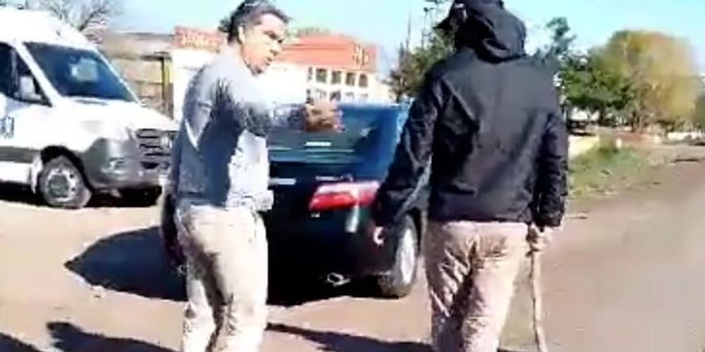 Capitanich intervino personalmente para liberar un corte de ruta y confrontó a un piquetero