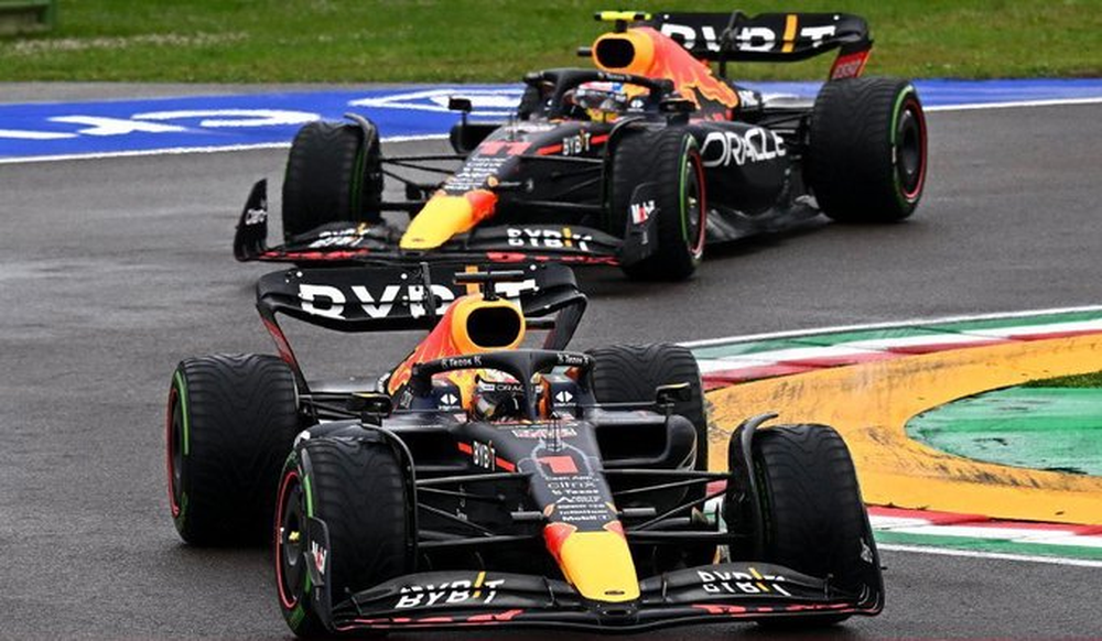 Verstappen y “Checo” Pérez firman el doblete de Red Bull en Imola