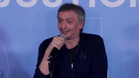 Máximo Kirchner pidió que vuelva un presidente que “cuide los porotos de la gente”