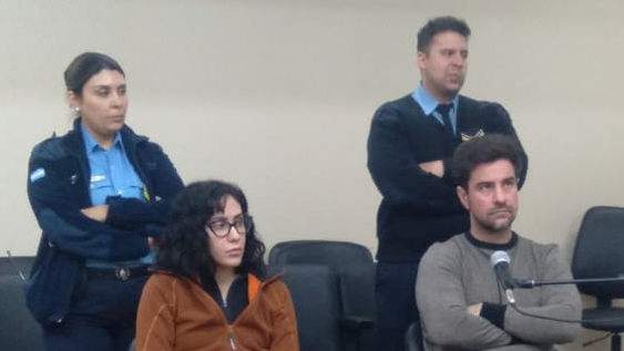 Robles Bonade no presentó ninguna impugnación a la medida cautelar. En cambio Martín González sí.