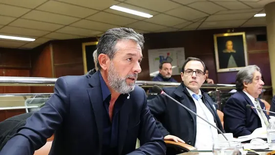 El giojismo sigue en rol opositor y JxC se abstuvo frente a un proyecto oficial