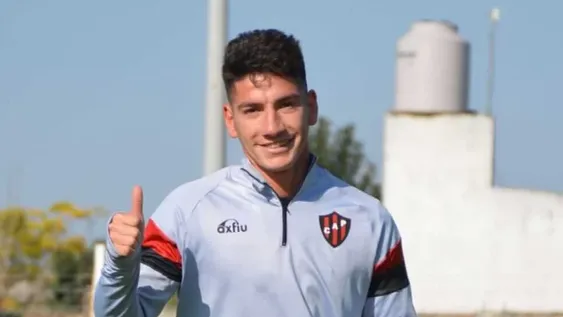 Francisco Alvarez seguirá en Primera con Barracas