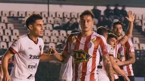 Barracas Central venció a Patronato con un escandaloso final y un vergonzoso arbitraje