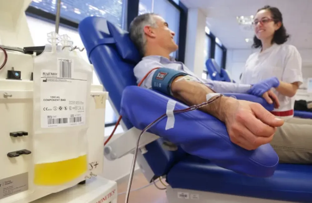 Desaconsejan tratar con plasma a pacientes con síntomas leves o moderados de coronavirus