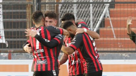 De cabeza, Francisco Álvarez marcó su primer gol en Primera y le dio la victoria a Patronato