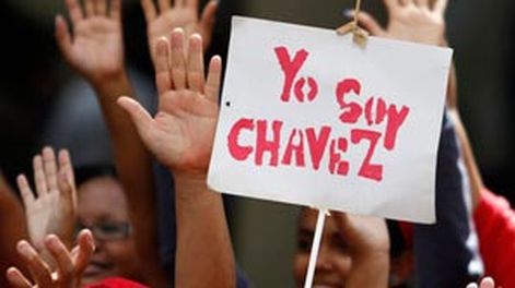 Partidarios celebran en las calles la asunción virtual de Chávez