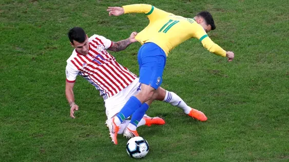 Brasil eliminó a Paraguay y espera por Argentina o Venezuela en la semifinal