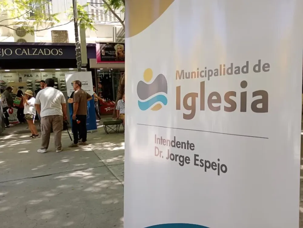 La Fiesta de la Semilla y la Manzana se palpitó a pleno en el cruce de las peatonales