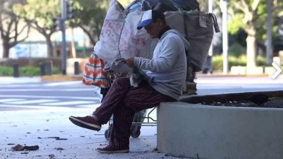 Es récord el nivel de argentinos que trabajan e igual son pobres