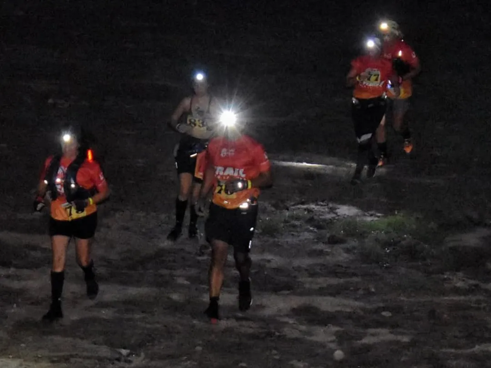 El Trail Bajo la Luna copar&aacute; de trail running en Valle F&eacute;rtil
