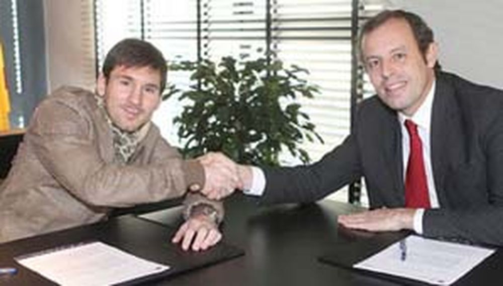 Messi jugará en el Barça por cinco temporadas más