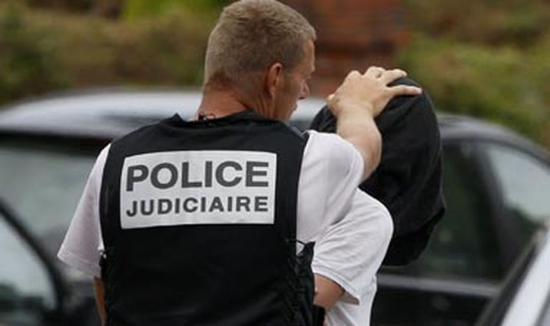 Terroristas hicieron arrodillar al cura y grabaron cuando lo degollaban