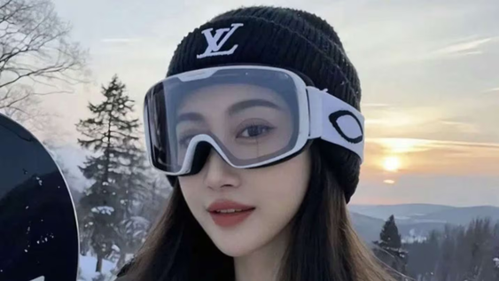 Sister Wang Zha hacía transmisiones de ventas online durante varias horas por día y dormía muy poco, en algunos casos apenas cuatro horas. (Foto: People)