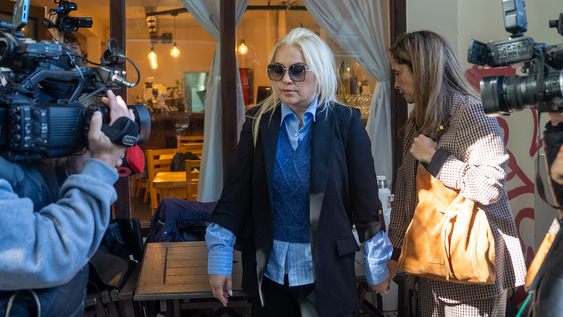 juicio por la muerte de maradona: veronica ojeda estallo en llanto e insulto a leopoldo luque