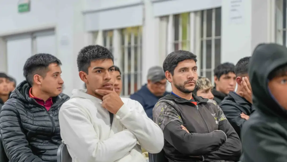chimbas capacita a su personal en prevencion sismica y pone en marcha un plan de respuesta ante emergencias