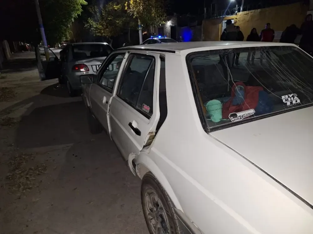 Le robaron del auto, avisó a la Policía y atraparon a una pareja con el botín en la mano