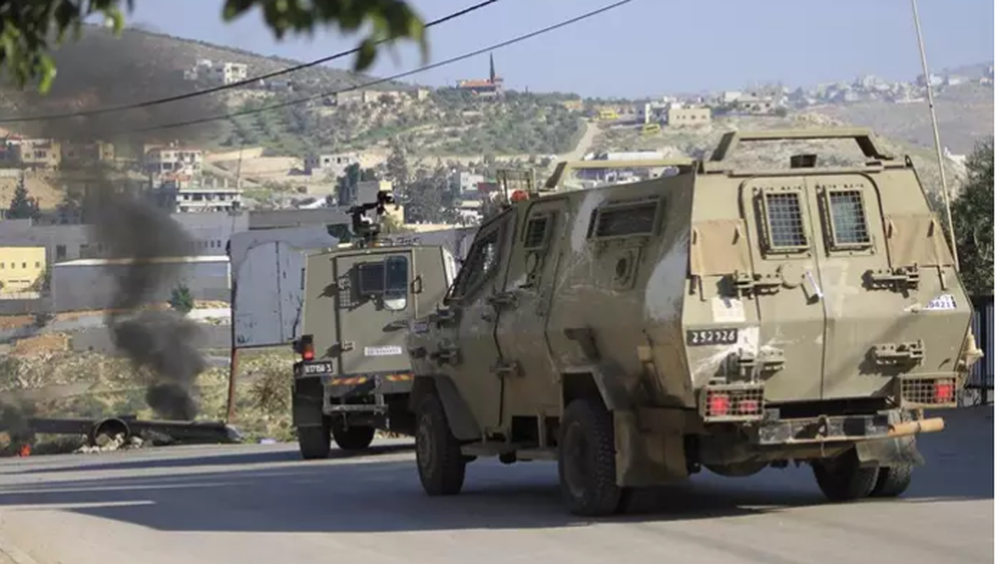 El ejército israelí mató a tiros a tres palestinos durante una redada en Cisjordania