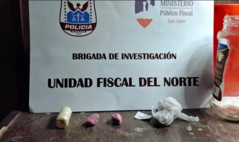 Hallaron “cocaína rosa” y cogollos de marihuana en un allanamiento en Jáchal