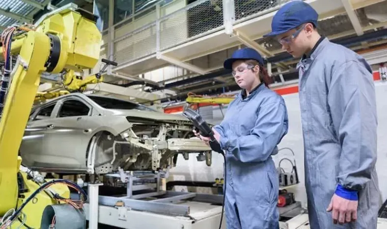 El Gobierno nacional anunció que bajará aranceles de importación a las automotrices