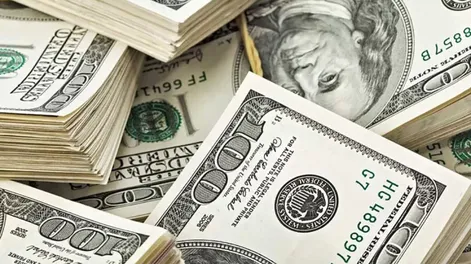 Bajó la cotización del dólar blue: operó a $725 en la city porteña y $755 en San Juan